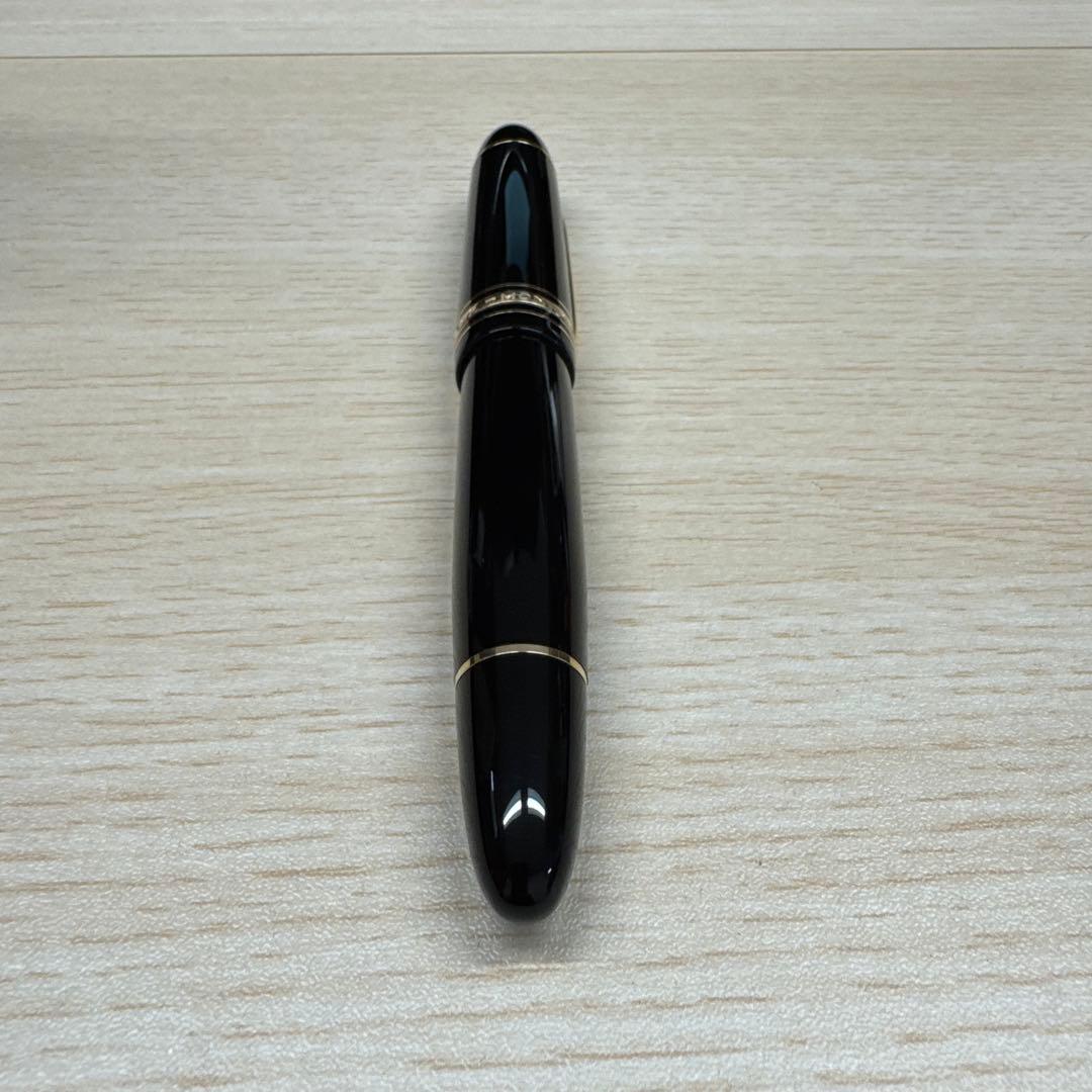 【極美品 送料込み】モンブラン マイスターシュテュック １４９ 万年筆 １８K