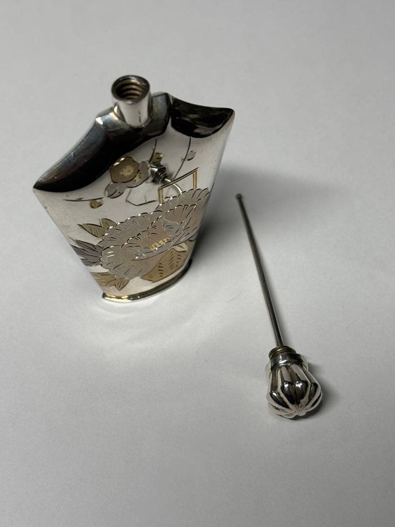 盆+栽です。 銀950 香水瓶 銀製 シルバー 彫金