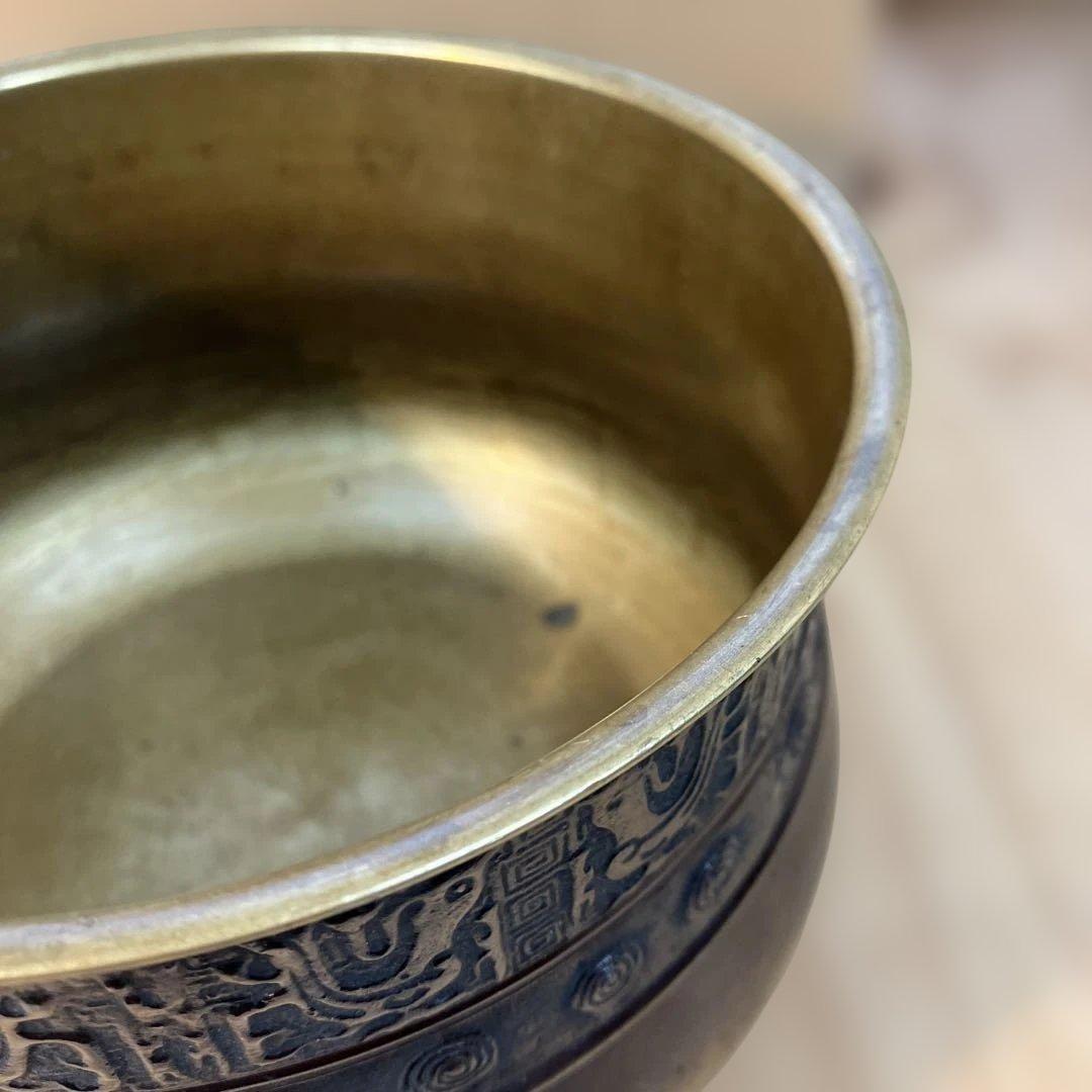 茶道具　建水　真鍮製(胴体外側に力強い文様あり)　紙箱　N326K