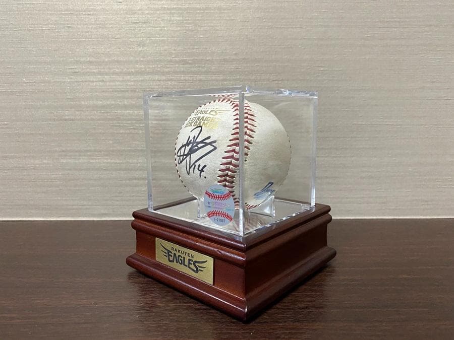 楽天　イーグルス　則本昂大選手　7試合連続2桁奪三振　直筆サイン 巨人