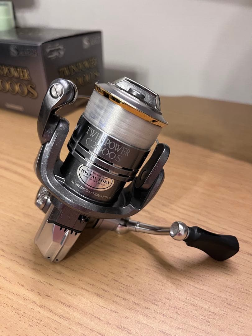 【極上】08ツインパワー C2000S スピニングリール