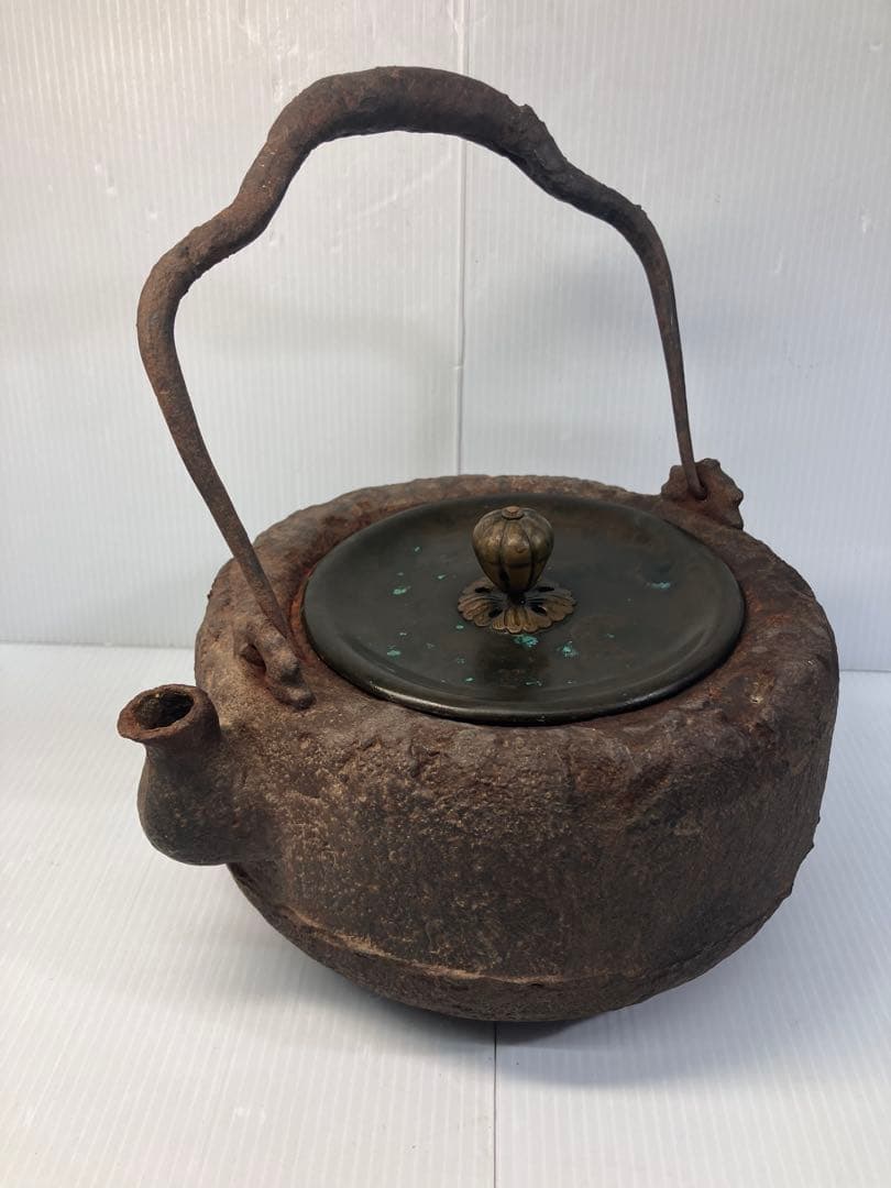 A【鉄瓶 / 薬缶/急須】工芸品 囲炉裏　金属工芸 アンティーク