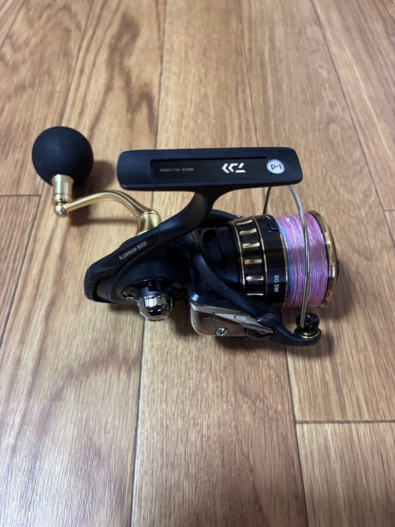 DAIWA 23 BG SW 4000D-CXH スピニングリール