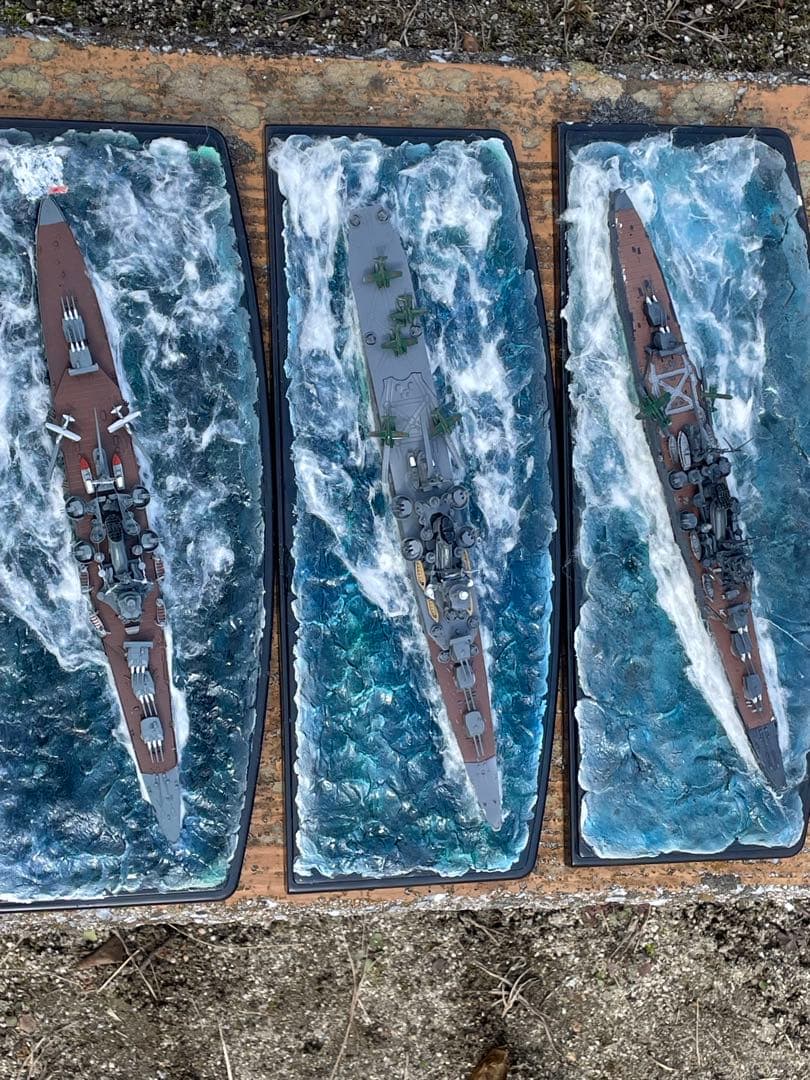 艦船モデル3点セット　軽巡洋艦最上　航空巡洋艦最上　 重巡洋艦最上　ケース付き