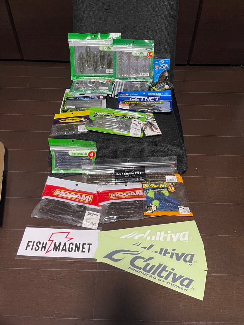 フィッシングルアーとアクセサリーセット