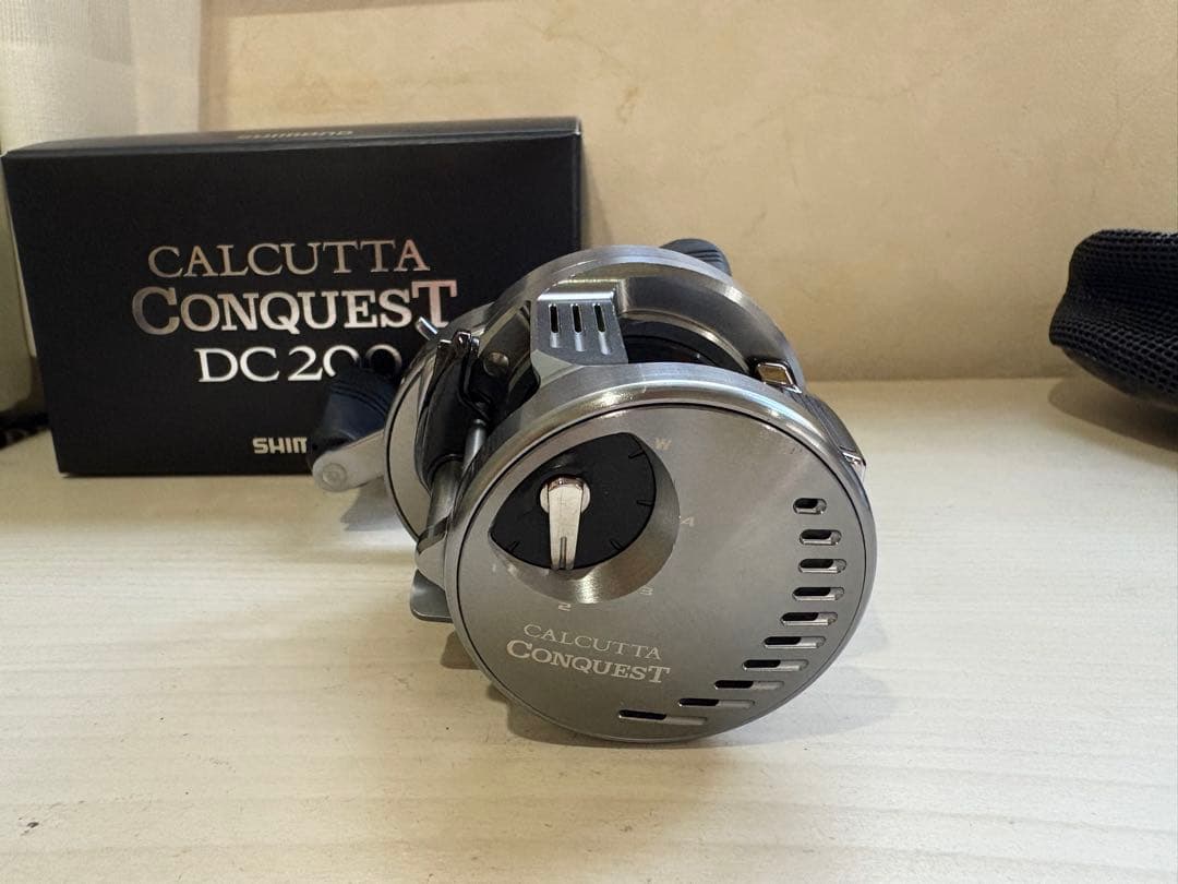 ★☆シマノ 19カルカッタコンクエスト 200DC 未記入保証書　超美品