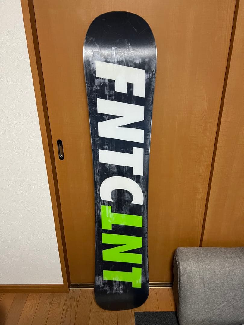 FNTC TNT スノーボード