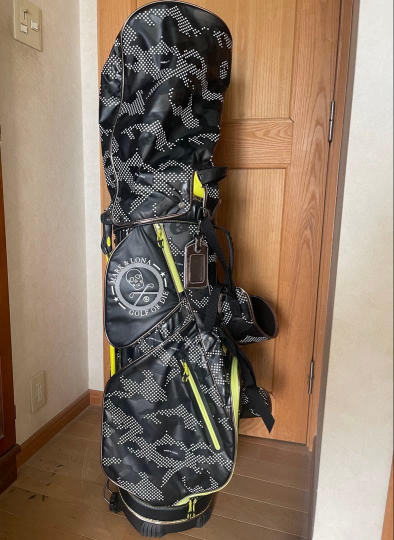 値引き無し完売品マークアンドロナキャディバッグ