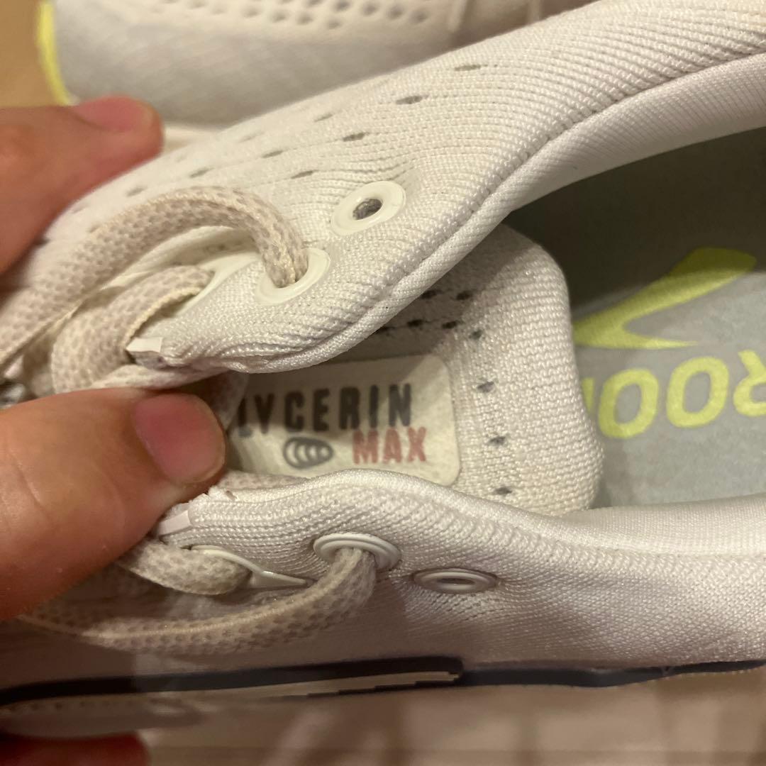 極美品　ブルックス グリセリンマックス25.5