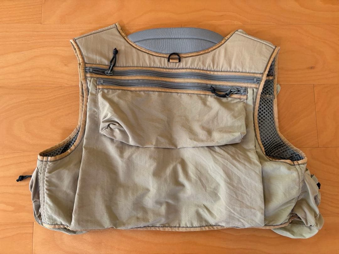 patagonia フィッシングベスト ベージュ　Sサイズ