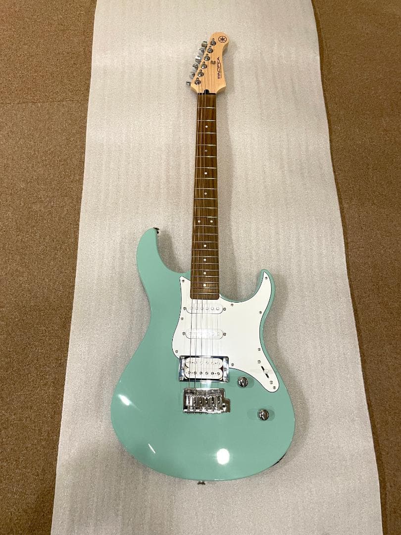 エレキギター　YAMAHA　PAC-112V（SOB）　新品・未使用！