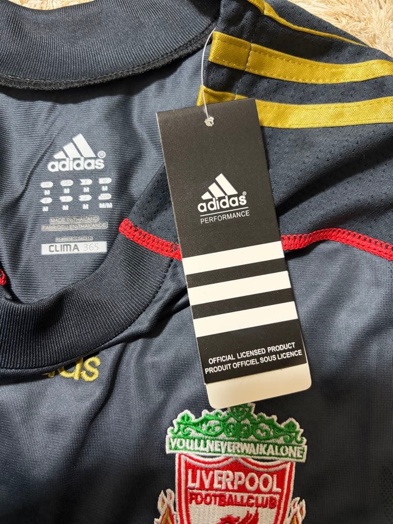 ［新品タグ付き・希少］リヴァプール　0910アウェイユニフォーム　長袖　M