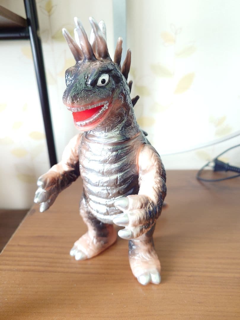 ブルマァク　モグネズン