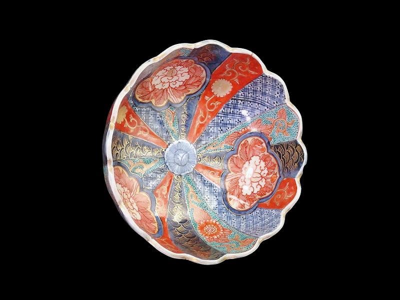 古伊万里　金襴手　窓絵　牡丹の図　輪花鉢　菓子鉢　E900AS-CUq