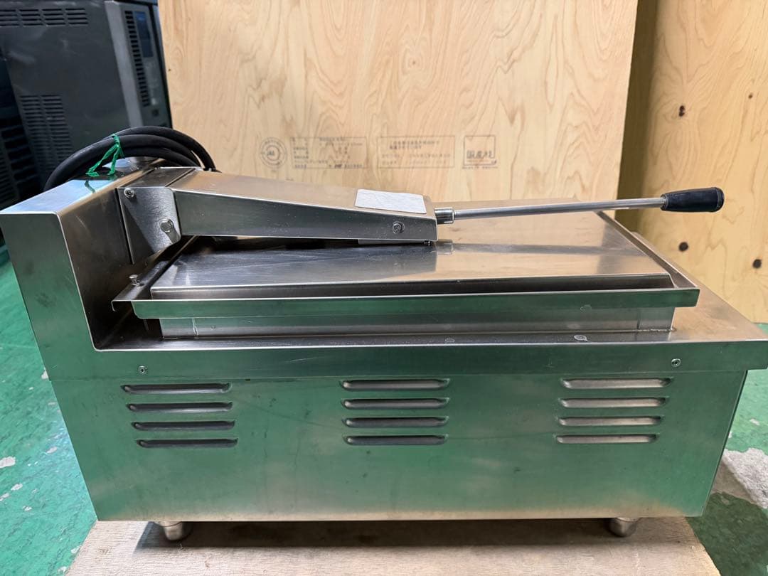 SANYO 卓上自動餃子焼き機 3相200V