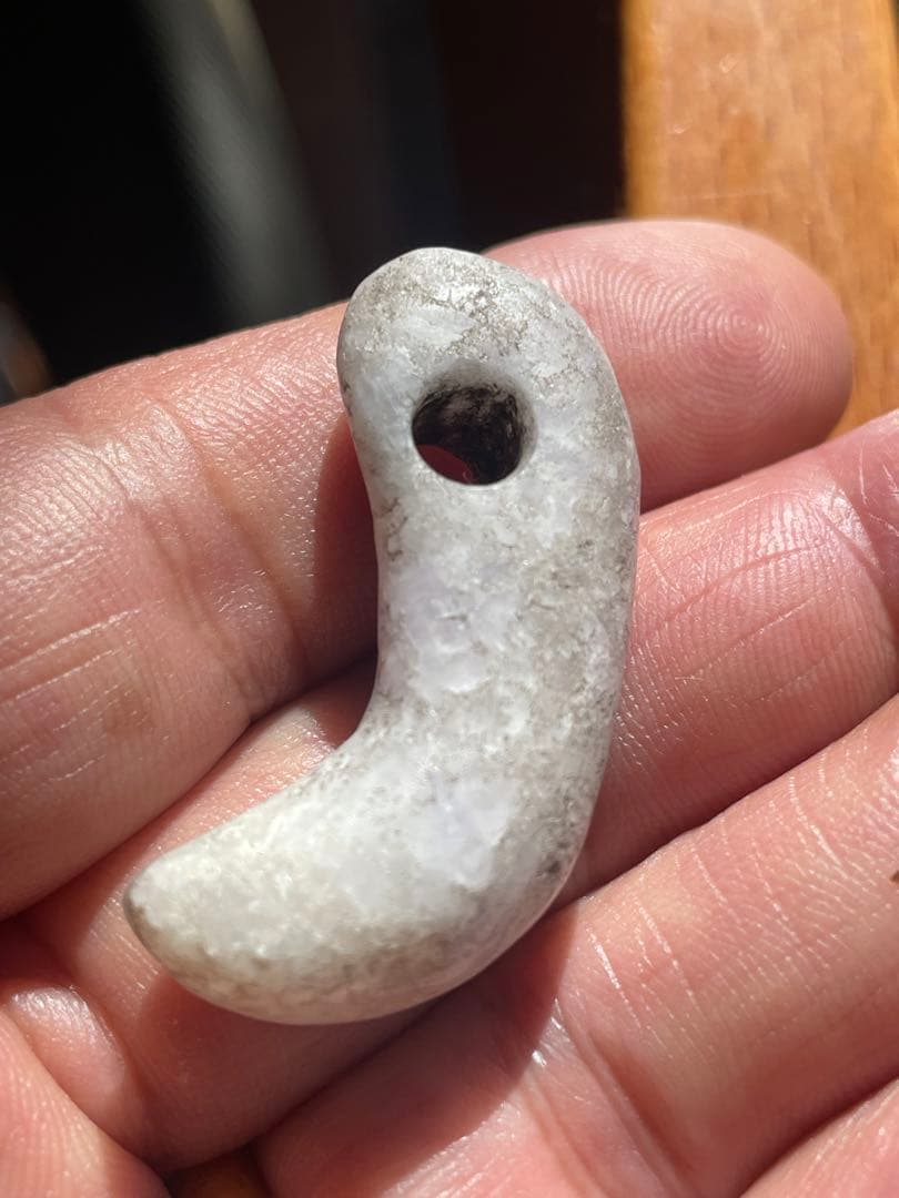 縄文～弥生時代　勾玉　翡翠　氷翡翠　出土品