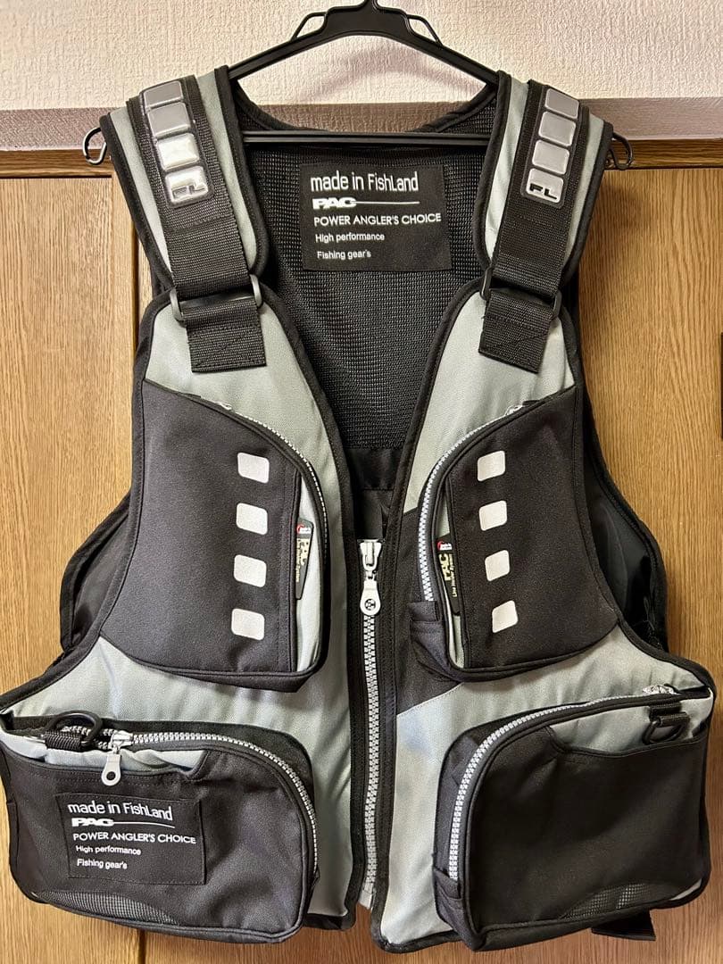 Fishland Power Anglers Choice ライフジャケット2着