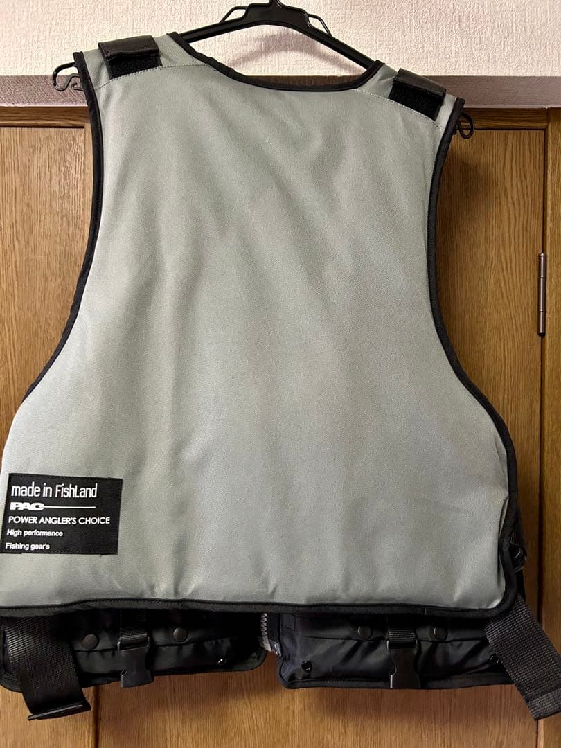 Fishland Power Anglers Choice ライフジャケット2着