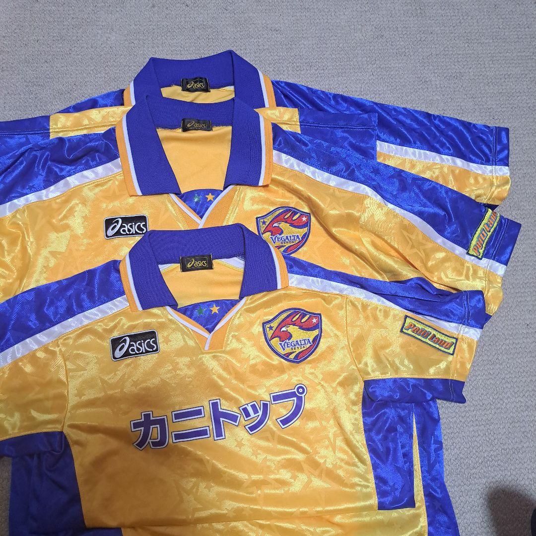 と*ん様 森保一さんサインガッツリ　ベガルタ仙台グッツ　サインだらけ　近々廃棄