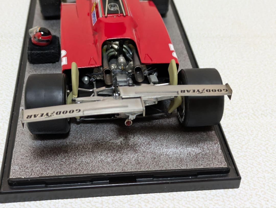 フェラーリ126C2 1982ダブルウィング ジル・ヴィルヌーブ#27