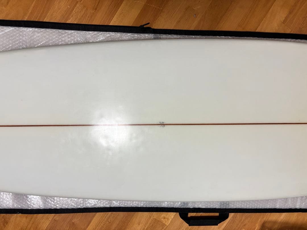 Liddle Designs 6'10 M3P フィン付き