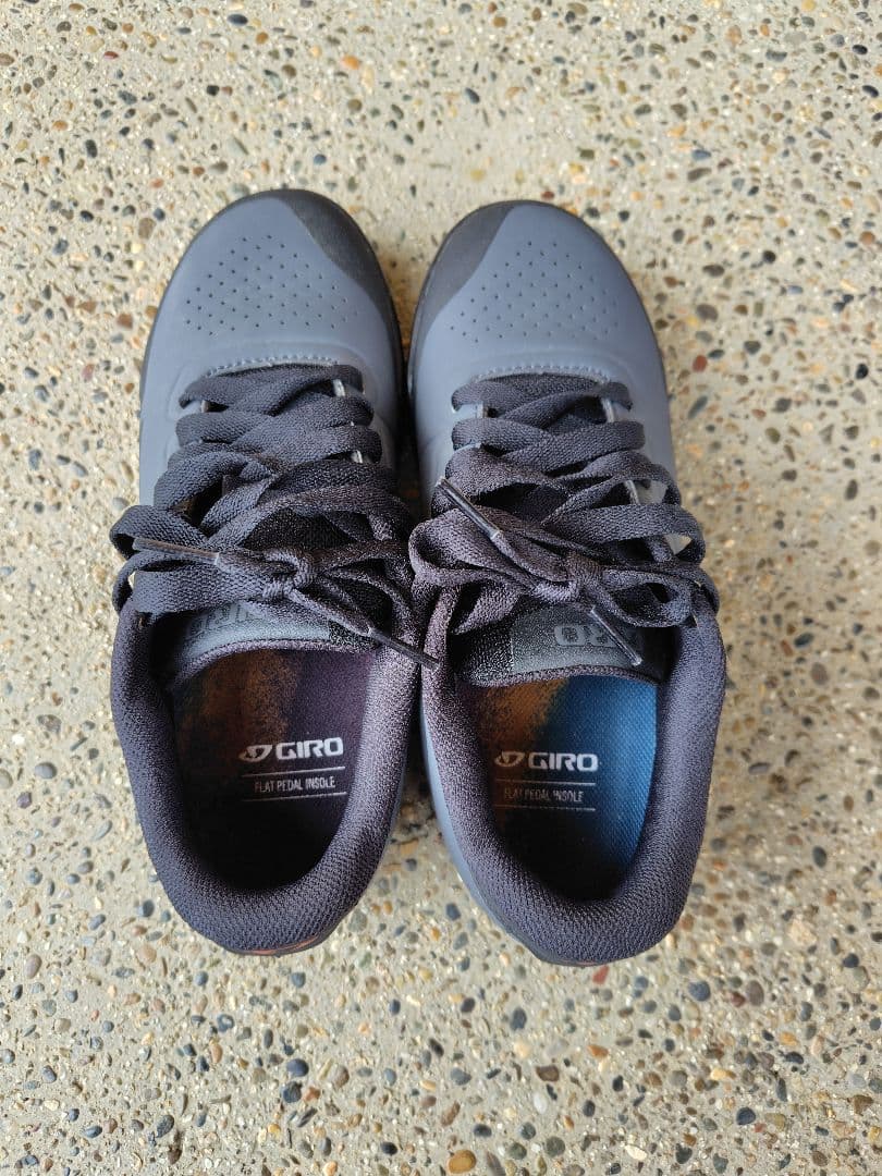 GIRO サイクリングシューズ　LATCH スニーカー グレー 黒 EU40