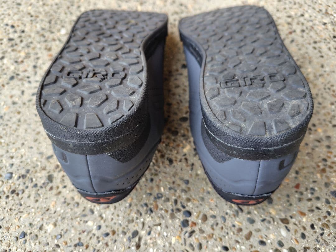 GIRO サイクリングシューズ　LATCH スニーカー グレー 黒 EU40