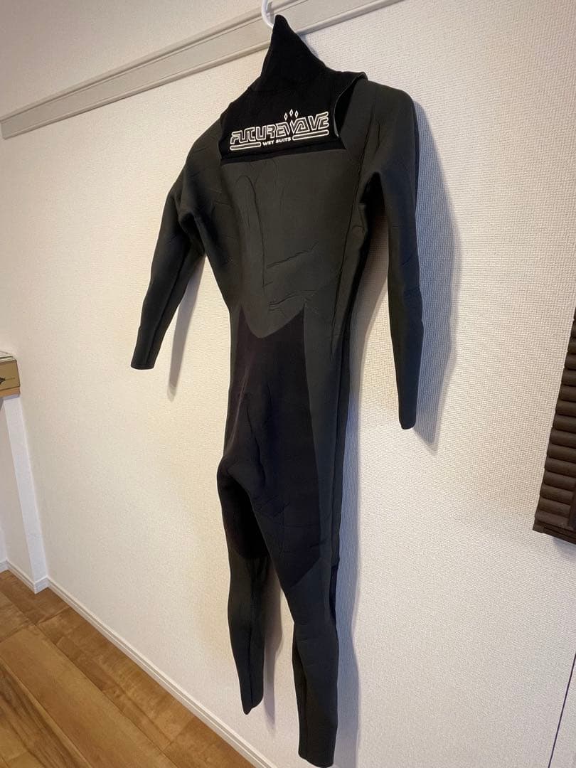 FUTURE セミドライスーツ 黒　All3mm メンズ　Lサイズ