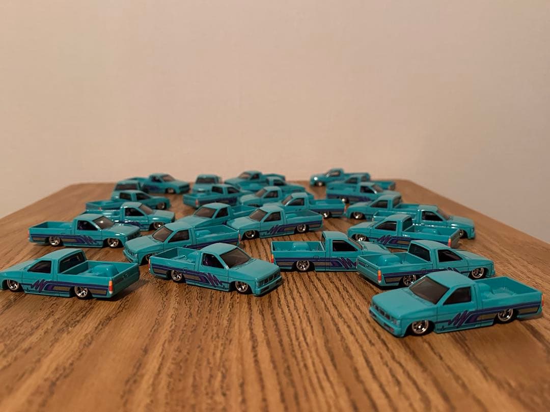 Hot Wheels NISSAN d21 25台セット ローライダー