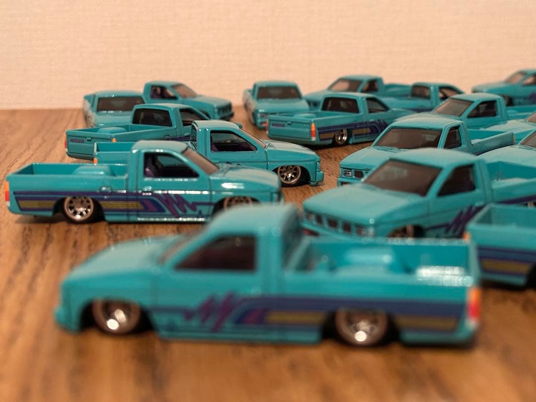 Hot Wheels NISSAN d21 25台セット ローライダー