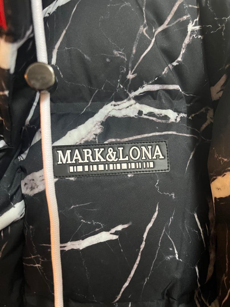マークアンドロナダウンジャケット