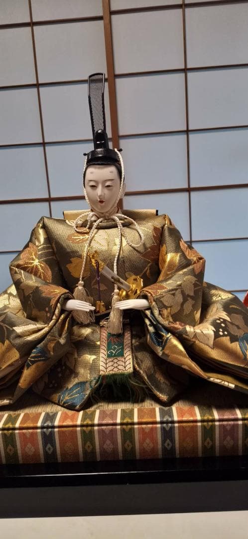 中古　雛人形 伝統的な精巧なデザイン