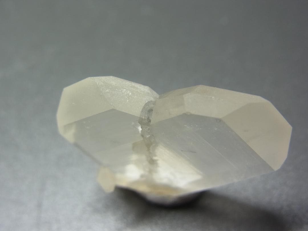 超美！　スーパーハイグレード・大　長崎県　奈留島の日本式双晶　水晶