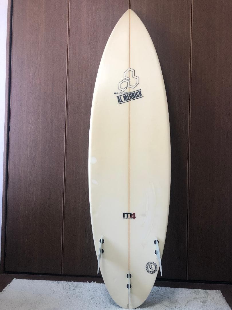 アルメリックｍ４　サーフボード