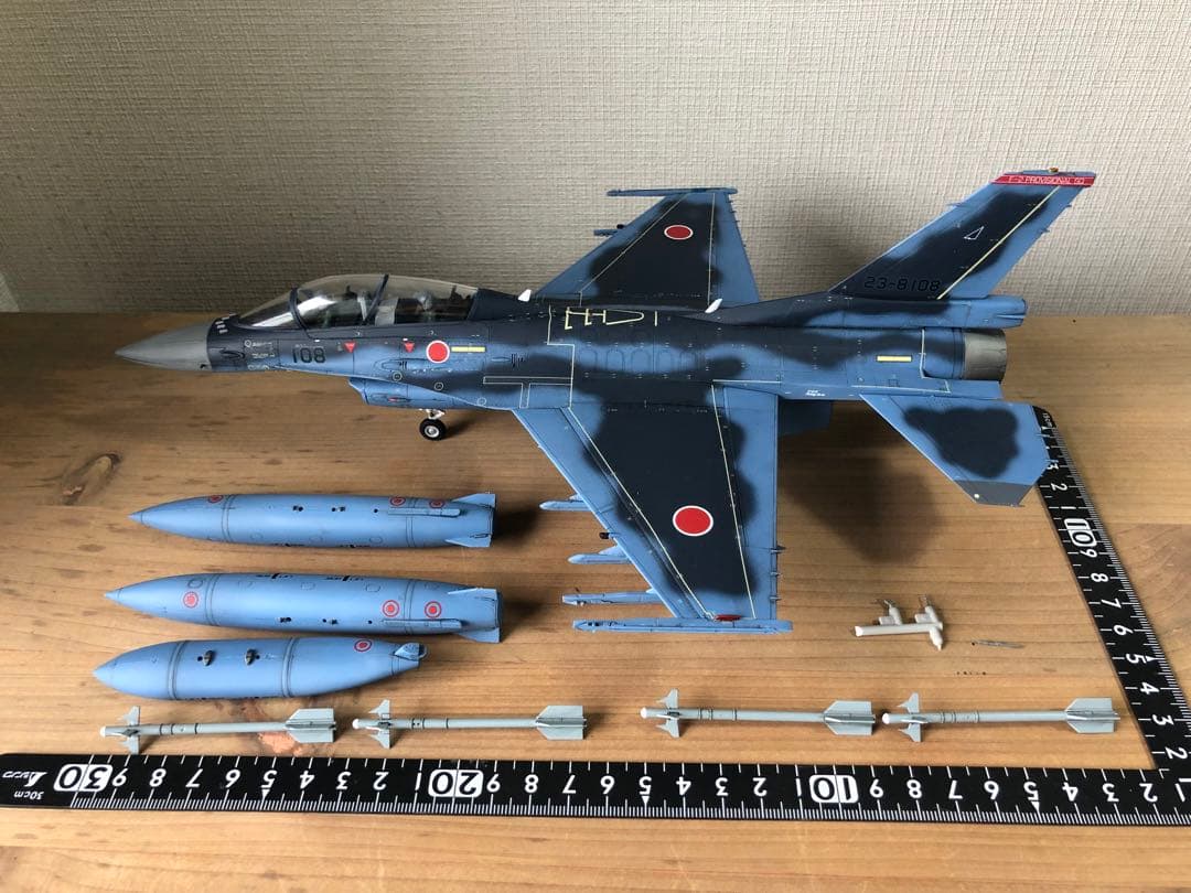 ○訳あり品○ 航空自衛隊　F-2B プラモデル