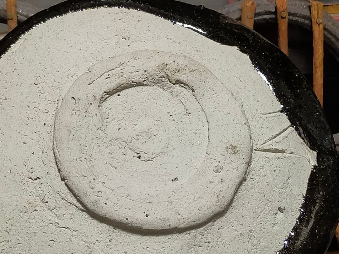 ♥織部黒　茶碗　在銘　桐箱　仕覆付き　骨董　織部　瀬戸黒　引出黒　唐九郎