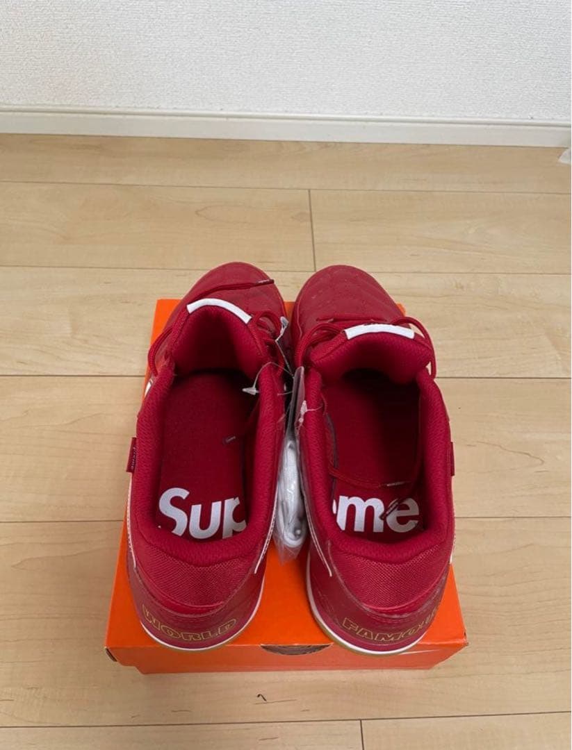 シューズ NIKE supreme gato