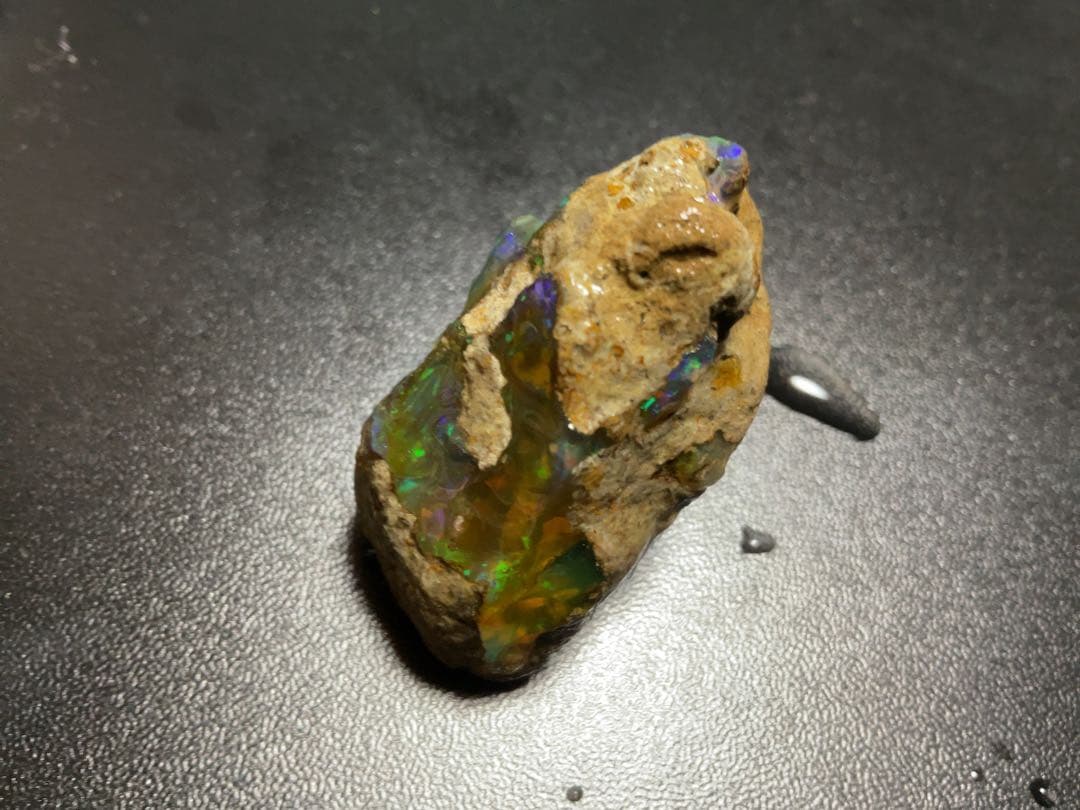 【150CT】エチオピア　オパール　原石　緑　オレンジ