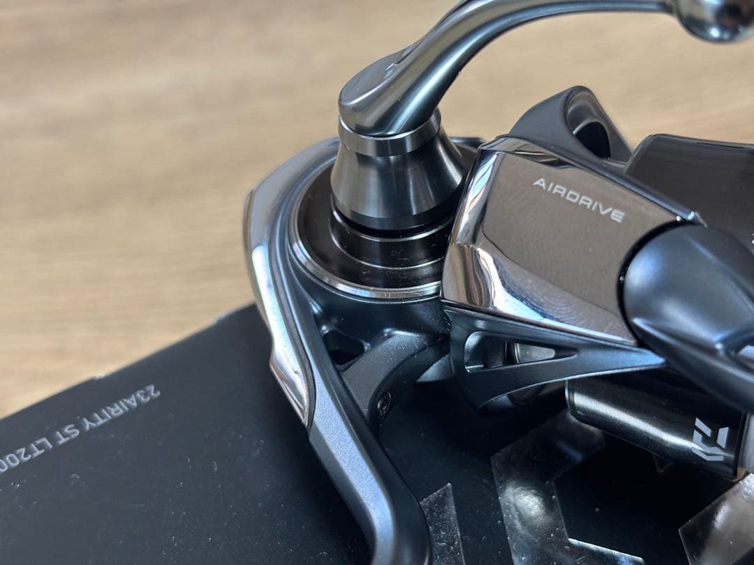 ダイワ エアリティSTLT2000S-P ZPIプロアーム40mm付属