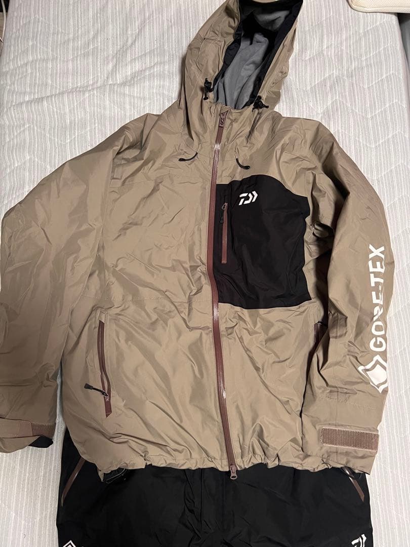 Daiwa GORE-TEX フィッシングスーツ XLサイズ