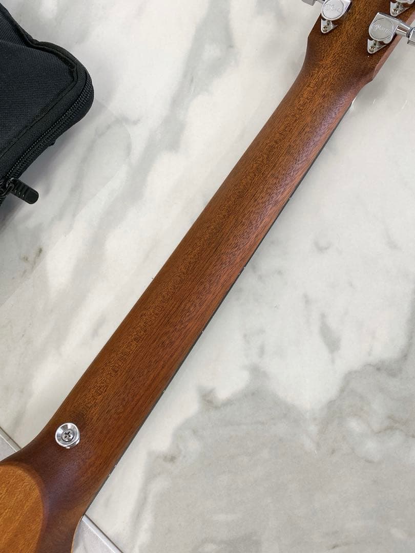 ＊MARTIN マーティン社　トラベルギターBackpacker メキシコ製