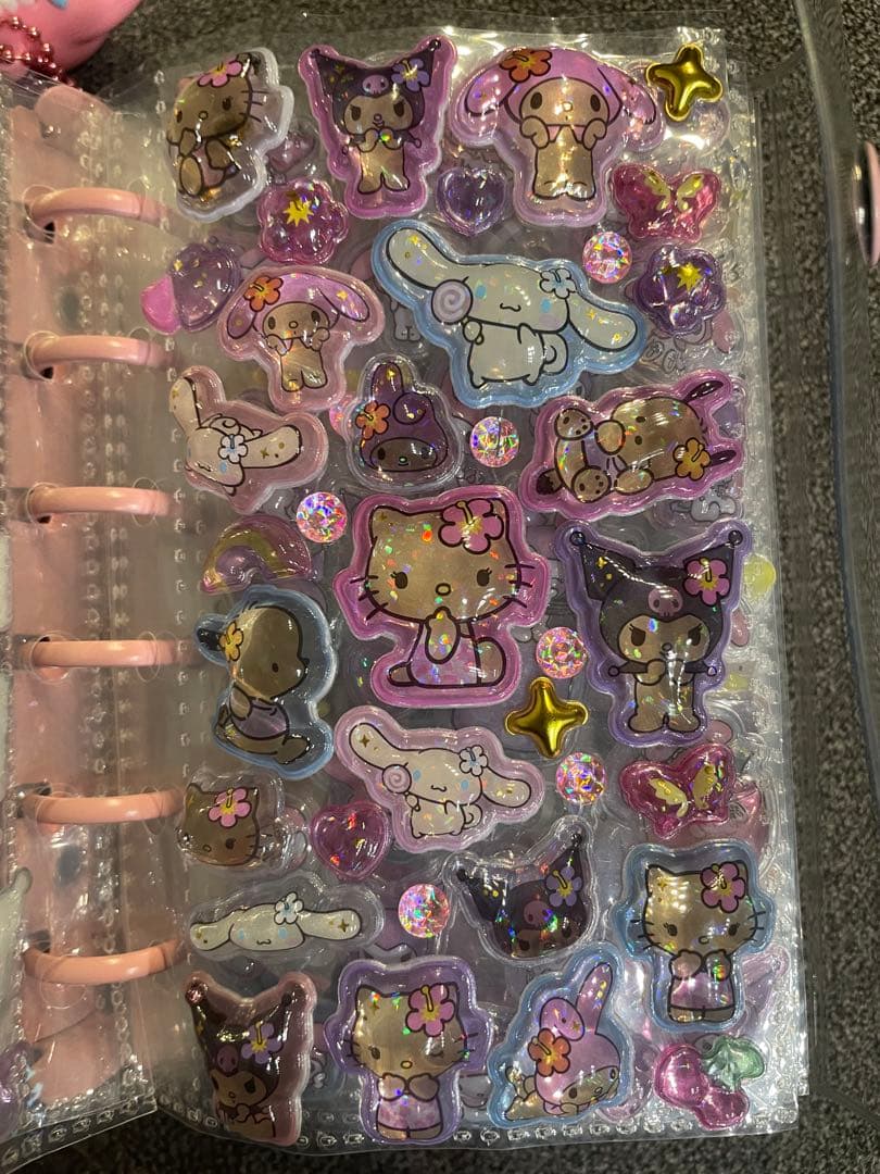 サンリオ　ボンボンドロップシール　シール手帳　ラブブ