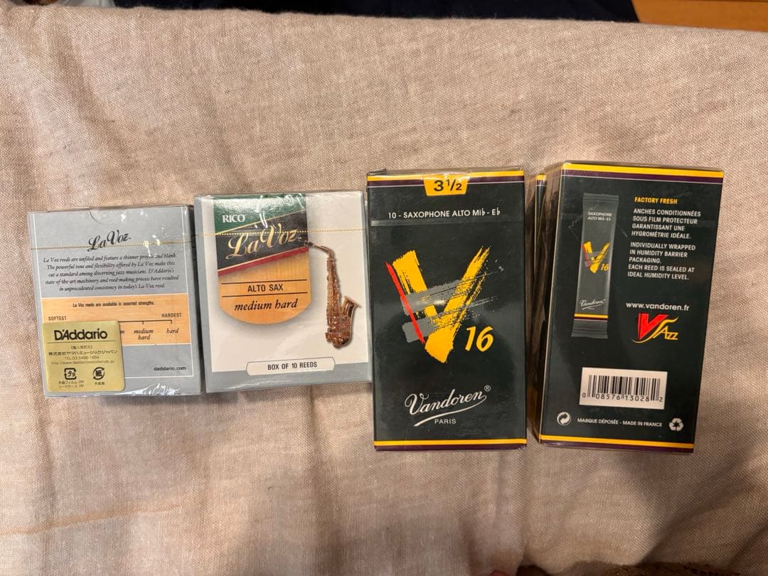 アルトサックス　リード未使用品　8箱