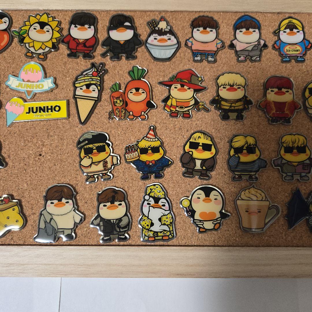 2PM ジュノ　ウヨン　 ピンバッジセット 30個セット