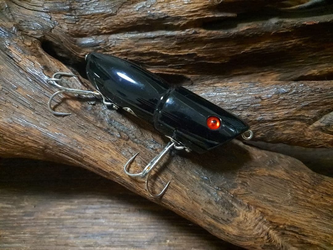 トップウォータージャンキー　オケラ　ブラック　レッドアイ