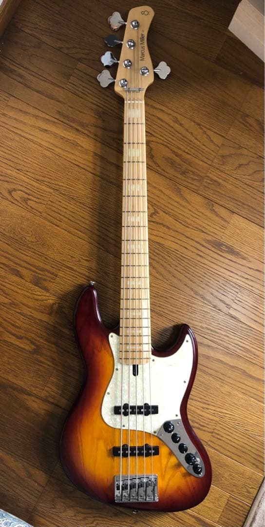 Sire V7 5ST Ash ☆純正ケース付き☆