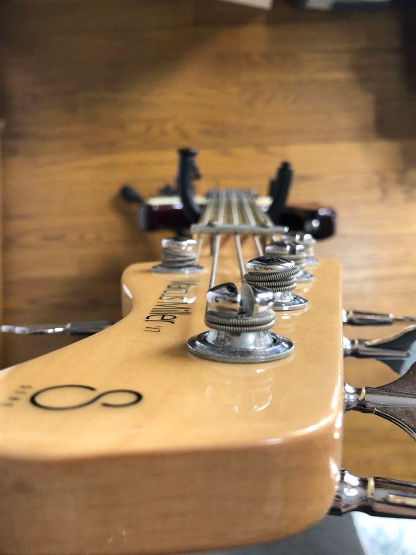 Sire V7 5ST Ash ☆純正ケース付き☆