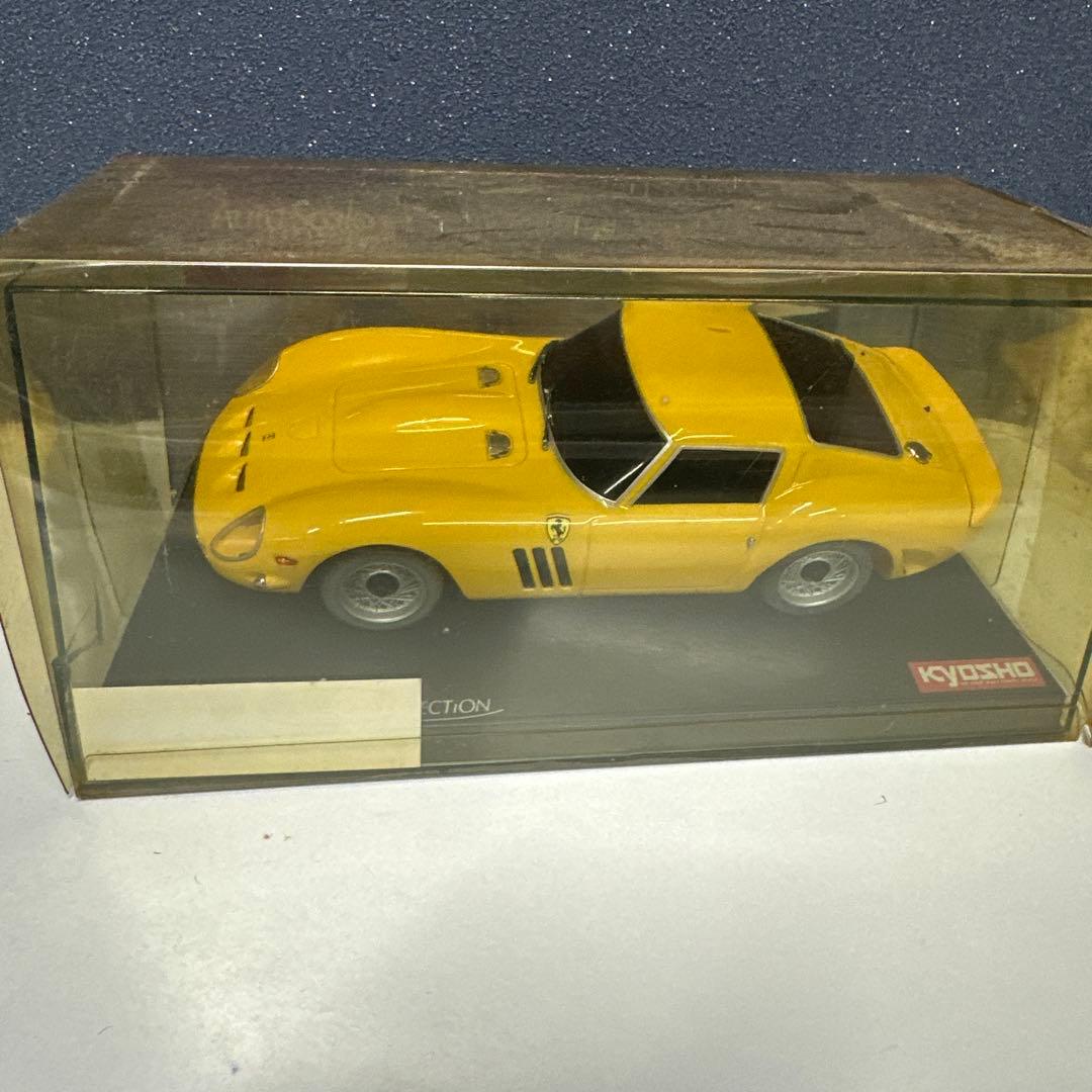 Kyosho ミニッツボディ Ferrari 250 GTO イエロー 1/43