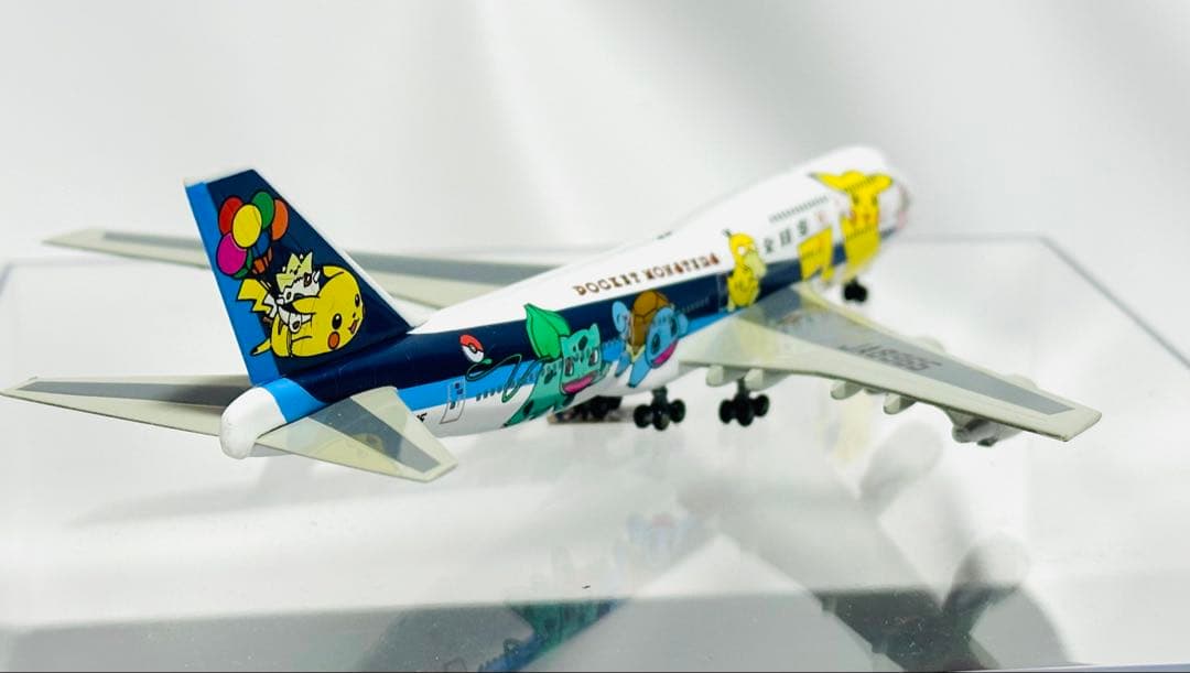 全日空商事 1/400 ANA ポケモンジェット　ダイキャストモデルプレーン