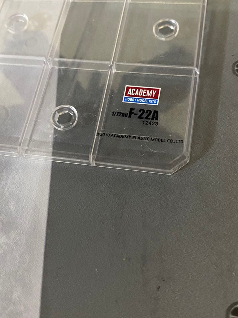 限定値下げ　1/72スケール　F-22Aプラモデル完成品
